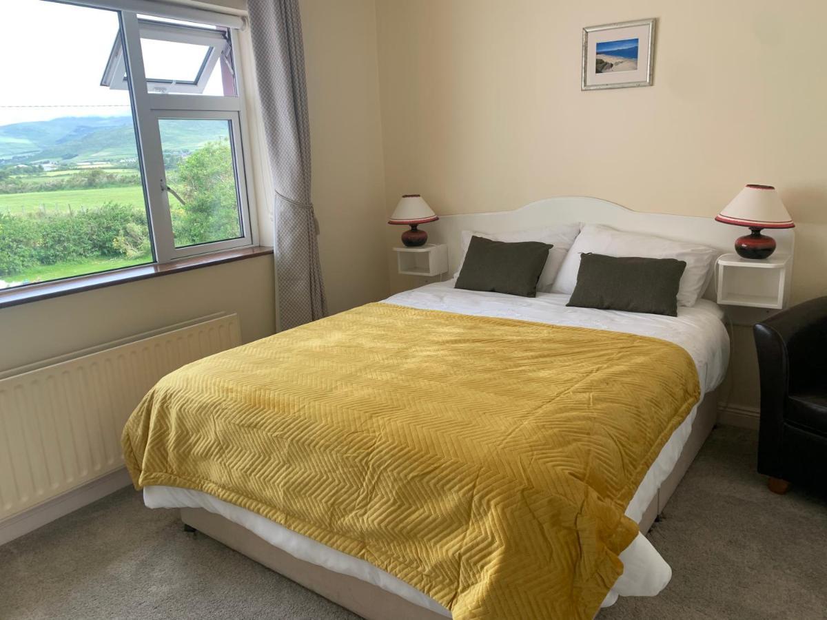 Brownes Bed & Breakfast Emlagh East Dış mekan fotoğraf