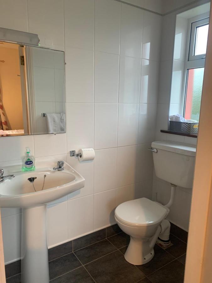 Brownes Bed & Breakfast Emlagh East Dış mekan fotoğraf