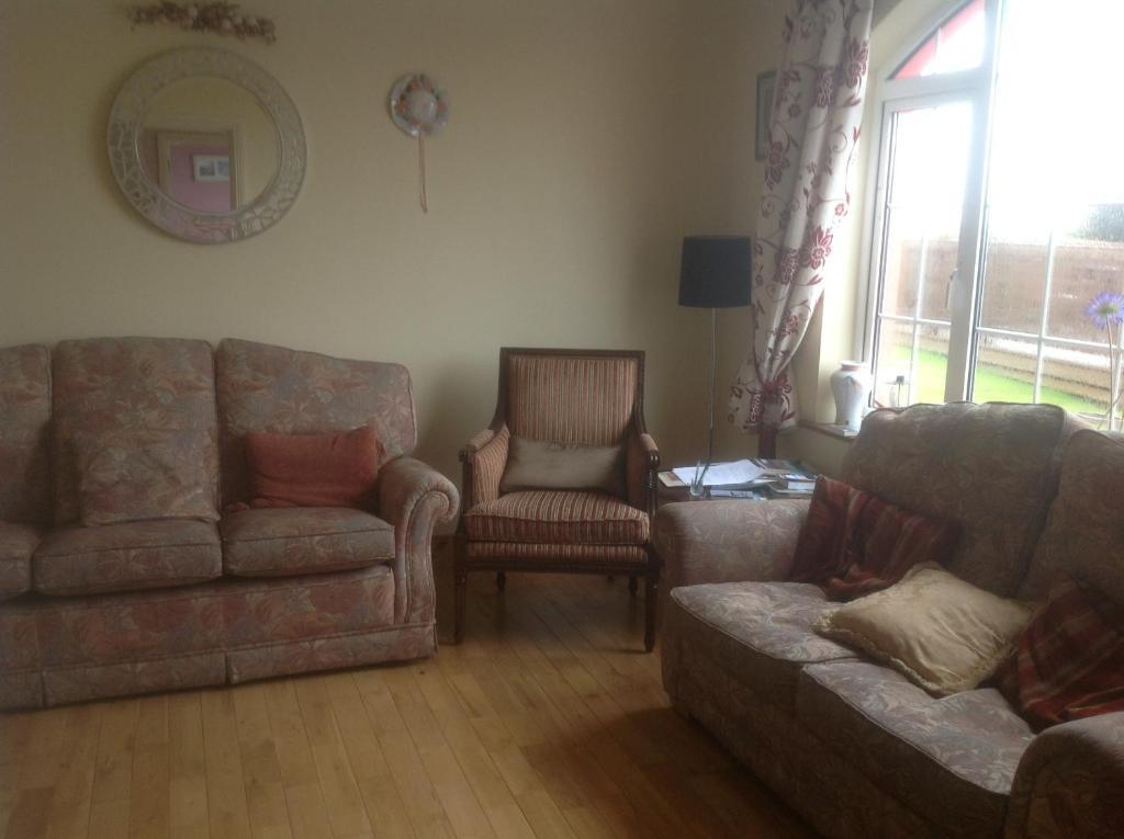 Brownes Bed & Breakfast Emlagh East Dış mekan fotoğraf